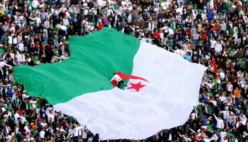 ''لاعبــــو الخضــر يخافون 5 جويلية  ولقــــاء المغـــرب سيلعب بعنـــابـــة''