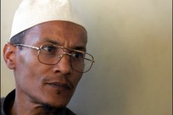 مضطرب عقليا يحاول قتل علي بلحاج ويعتدي على رجال الشرطة في القبة