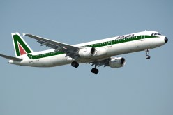 تنظيم رحلات تجارية خاصة من وإلى روما لإجلاء الرعايا