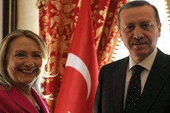 كلينتون بتركيا لبحث الأزمة في سوريا