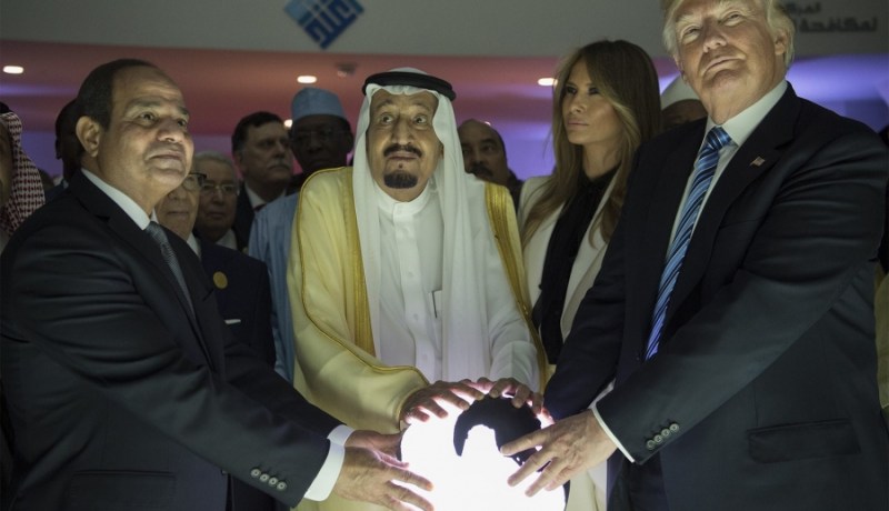 ترامب.. زعماء العرب قالوا لي إن قطر هي من تدعم الارهاب!