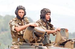 الجيش‮ ‬يحرّك عتادا ثقيلا إلى الثكنات الجديدة في‮ ‬أدرار وتمنراست وإليزي‮ ‬والوادي‮ ‬  ‮ ‬