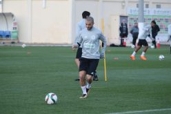 هني :”لاعبو المنتخب خاوتي وسعيد بتواجدي بالجزائر”