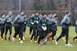 بالفيديو.. المُنتخب الوطني يُجري أول حصة تدريبية له بالنمسا