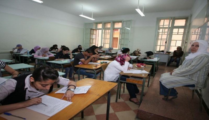 موضوع العلوم الطبيعية صعب وأسئلة الفلسفة عادية