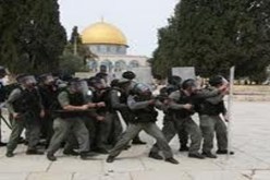 الاحتلال يفرض اجراءات مشددة على المقدسيين