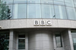 الـ''بي بي سي'' تغلق عددا من محطاتها الإذاعية ونصف مواقعها الإلكترونية