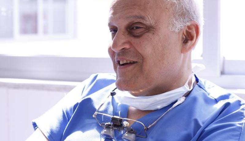 الدكتور مجدي يعقوب خلفًا للراحل أحمد زويل في إدارة المدينة العلمية