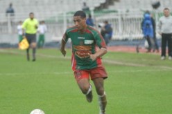 بن عطية يتوقف عن التدريب ومزاير يحتج