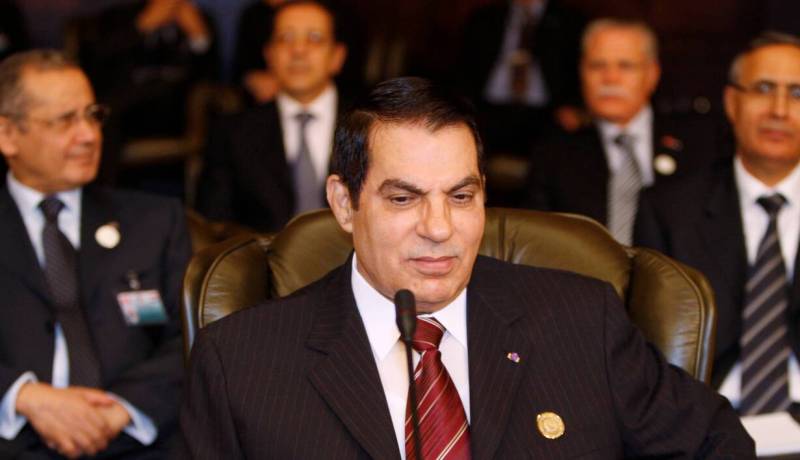 نقل الرئيس التونسي السابق “بن علي” إلى مستشفى بالسعودية