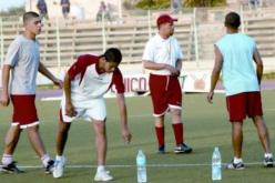 بن شوية يقود التدريبات في غياب صايب