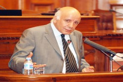 ترقية ابنة الوزير مقابل‮ ‬تسيير ‬أموال الفلاحين