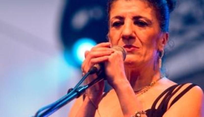 بيونة تسخر من الجزائريين م في مهرجان الشرق الأوسط السينمائي بأبو ظبي
