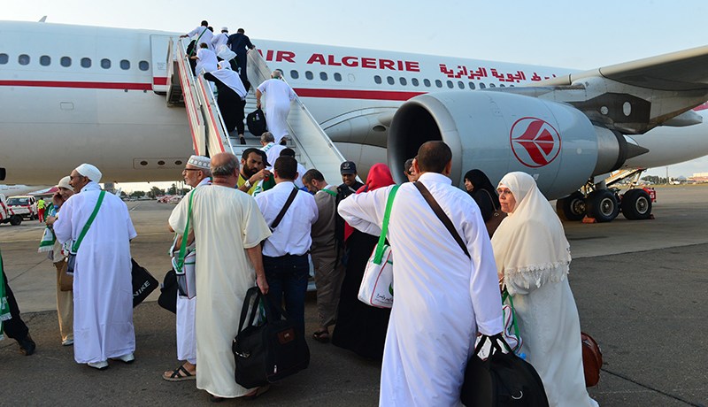 ديوان الحج وبرنامج الرّحلات يؤجّلان عمرة الجزائريين لأكثر من شهر