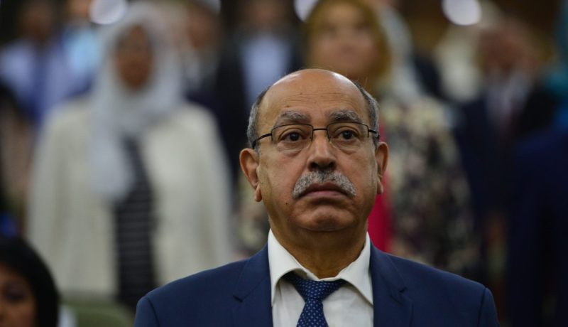 مباركي يخطف الأضواء من وزير الداخلية