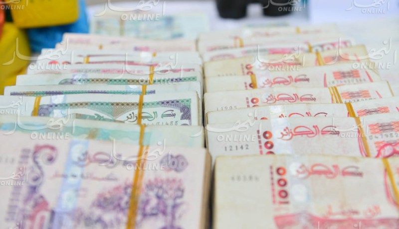 الحكومة طبعت 1400 مليار خلال جانفي المنصرم