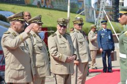 بوتفليقة ينهي مهام اللواءين السعيد باي ولحبيب شنتوف