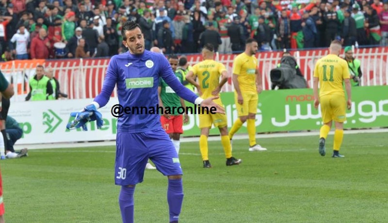 معاقبة عسلة بالإيقاف لمبارتين وبولطيف لتعويضه      