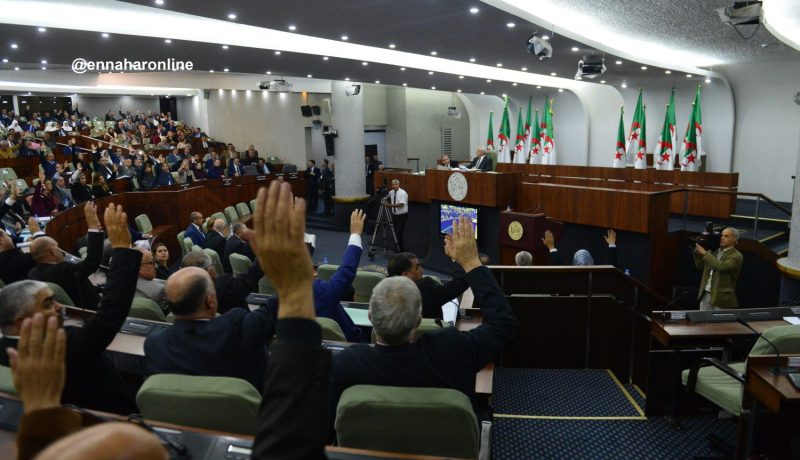 «100 نائب بومليار وراء إسقاط الضريبة على الثروة!»