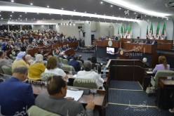 التشريعيات محور لقاء البرلمان الجزائري بلندن