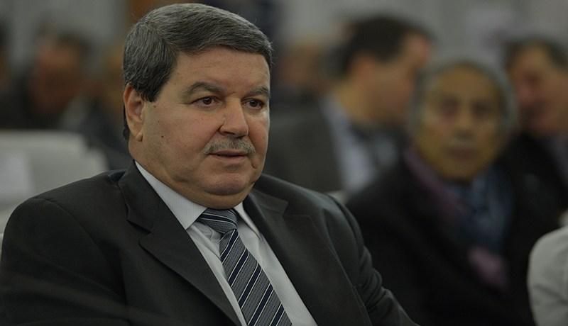 هامل يهنّئ الأسرة الإعلامية عـلى الإحترافية