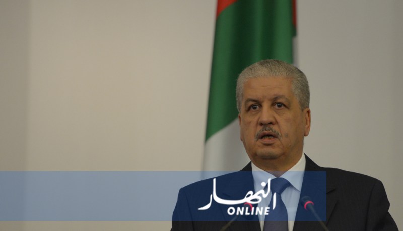 سلال : بوتفليقة يقف على كل صغيرة وكبيرة في البلاد