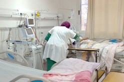 والي تبسة يأمر بالتحقيق في العثور على أدوية منتهية الصلاحية بمستشفى الونزة