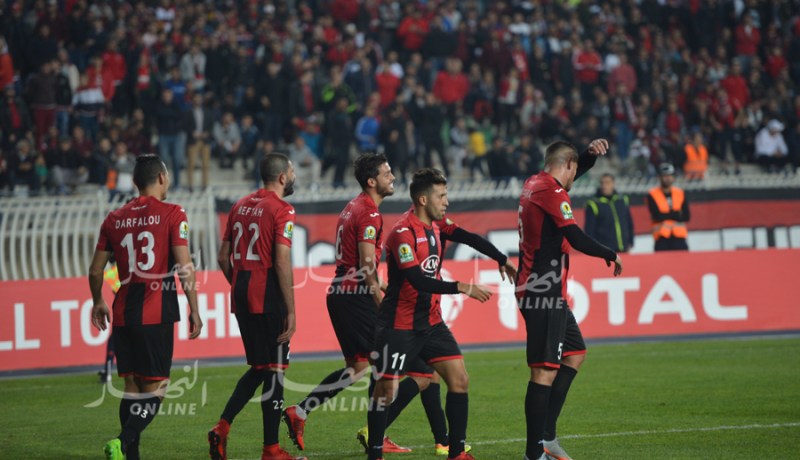 إتحاد الجزائر مُتفوق على القوة الجوية في الشوط الأول