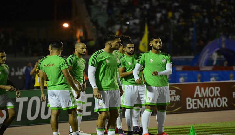 الخضر يكتشفون ليكنس ويدخلون أجواء مباراة نيجيريا