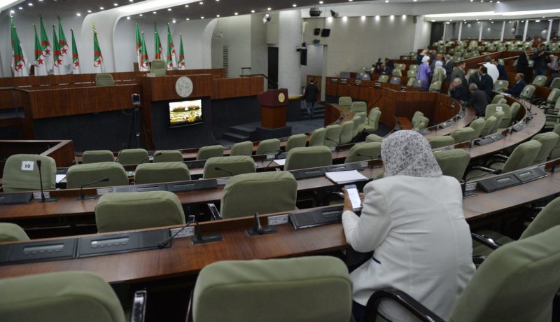 ماتزبروش الشهرية بسبب غياباتنا في البرلمان..!