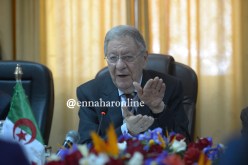 ولد عباس: على النواب إستشارة قيادة “الأفلان” لدراسة مشاريع القوانين
