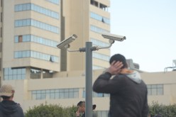 الأحياء الشعبية تحت أعين كاميرات المراقبة