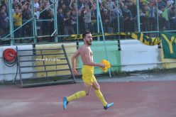 لاعب شبيبة القبائل «إليـاس بـن يوسف» متهم في قضيـة زنـا مع أم لأربعـة أطفـال!