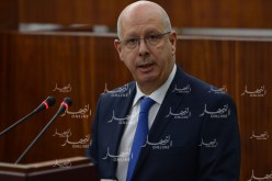 وزير المالية : على متعاملي الهاتف النقال التصريح برقم الأعمال نهاية كل سنة