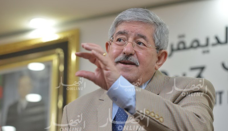أويحيى : “نسعى جاهدين من أجل تكريس الأجندة الإفريقية 2063”