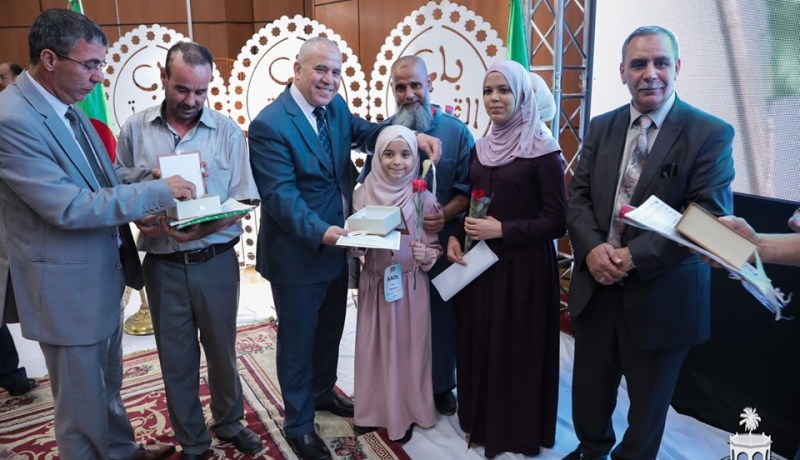 بالصور..توزيع 1678 سكن بمختلف الصيغ بالبليدة