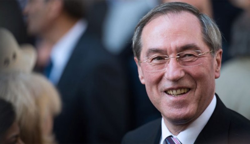 وزير الداخلية الفرنسي السابق متهم بقضية تبييض الأموال