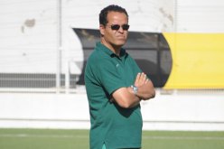 بوعلام شارف يرفض عرضا من نادي من الدرجة السعودية الثانية