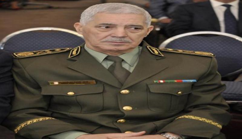 اللواء بوسطيلة يؤكد أهمية رفع مستوى التكوين والتأهيل لأعوان الدرك الوطني