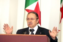 رئيس الجمهورية يكلف الحكومة بالشروع “فورا” في صياغة النصوص القانونية لرفع حالة الطوارئ