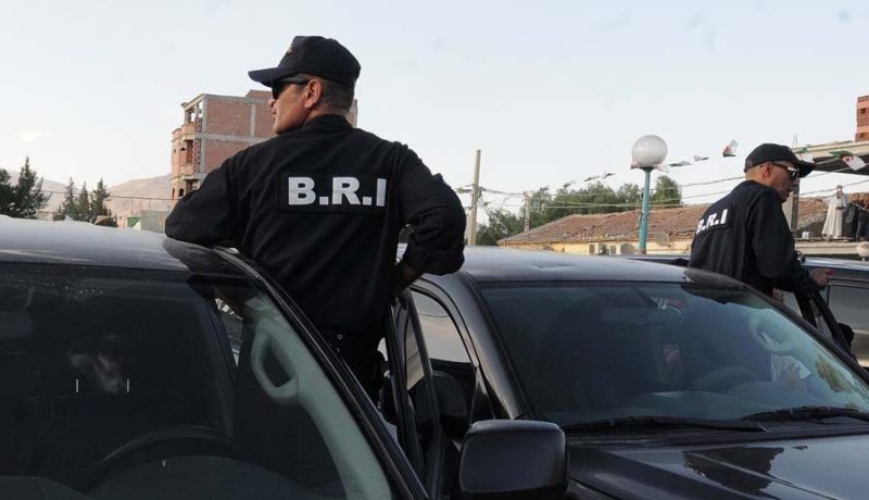 “بياري” عين تموشنت تفكك شبكة مختصة في تهريب السيارات