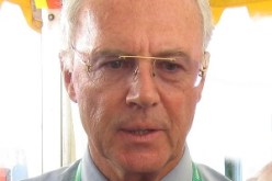 القيصر بيكنباور يرشح الجزائر للمرور إلى الدور الثاني في المونديال