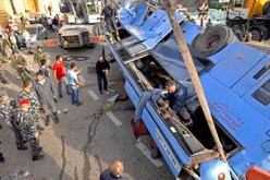 تسجيل 9 قتلى و 29 جريحا من الاجئين السوريين في انقلاب حافلة شرق لبنان
