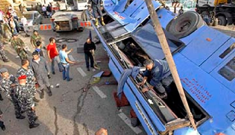 تسجيل 9 قتلى و 29 جريحا من الاجئين السوريين في انقلاب حافلة شرق لبنان