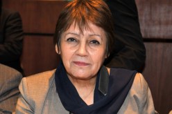 بن غبريت تلزم المفتشين على الخروج من مكاتبهم