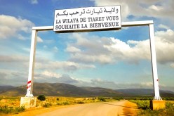 سكان الفرعة يحتجون أمام دائرة قصر الشلالة بتيارت