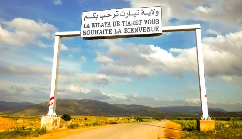 سكان الفرعة يحتجون أمام دائرة قصر الشلالة بتيارت