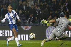 بالفيديو.. براهيمي يسجل هدفا قاتلا