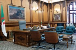 مراجع “النهار” تكشف بأن وثيقة التعديل الدستوري جاهزة وتنتظر الكشف عنه قريبا ونواب لرئيس الجمهورية والعودة إلى دستور بومدين والشاذلي