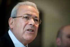 غليون يطالب مؤتمر أصدقاء سوريا بالاعتراف بالمجلس الوطني ممثلا للشعب السوري